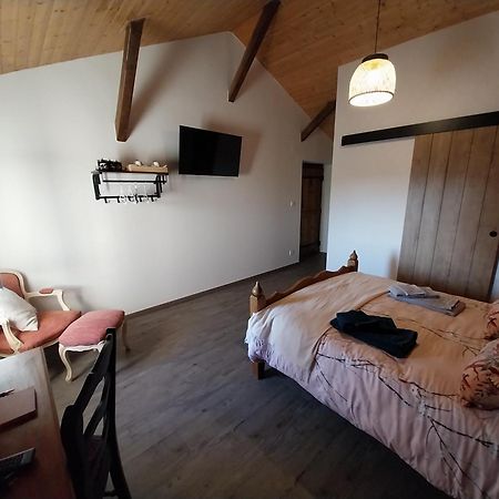 Au Granit Bleu Bed & Breakfast Faye-l'Abbesse Eksteriør bilde