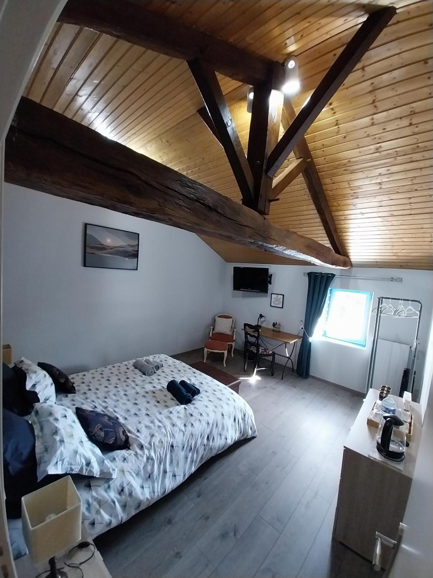Au Granit Bleu Bed & Breakfast Faye-l'Abbesse Eksteriør bilde